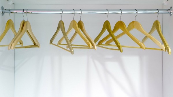 Уфимский депутат решила продать люксовую одежду