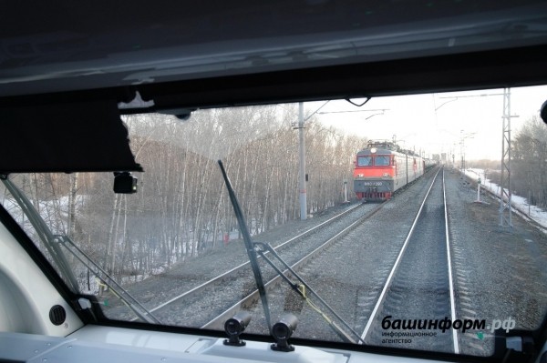 В Башкирии начал курсировать пригородный поезд «Орлан» от Уфы до Кумертау В Башкирии начал курсировать пригородный поезд «Орлан» от Уфы до Кумертау
