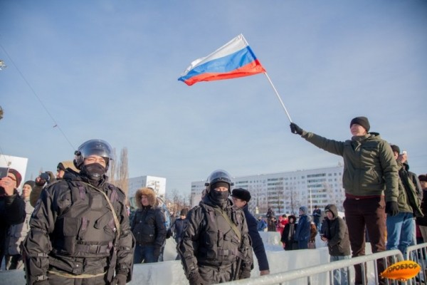 В России митингующих под видом журналистов будут сурово наказывать В России митингующих под видом журналистов будут сурово наказывать