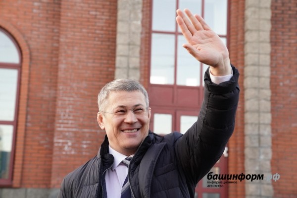 В Башкирии начал курсировать пригородный поезд «Орлан» от Уфы до Кумертау В Башкирии начал курсировать пригородный поезд «Орлан» от Уфы до Кумертау