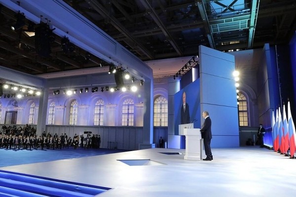 Владимир Путин предложил возвращать половину стоимости путевки в детские лагеря 