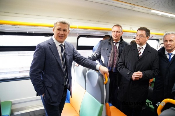 В Башкирии начал курсировать пригородный поезд «Орлан» от Уфы до Кумертау В Башкирии начал курсировать пригородный поезд «Орлан» от Уфы до Кумертау