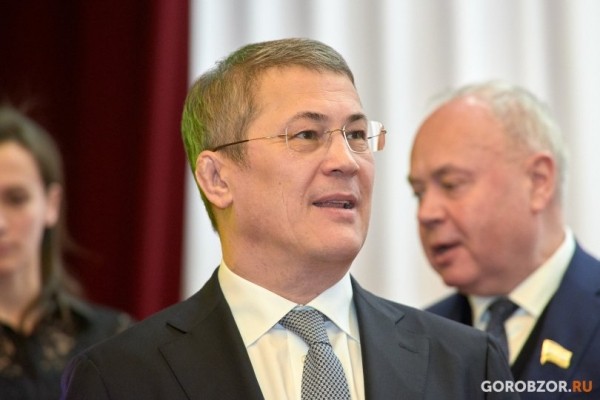 Радий Хабиров обратился к жительницам Башкирии
 