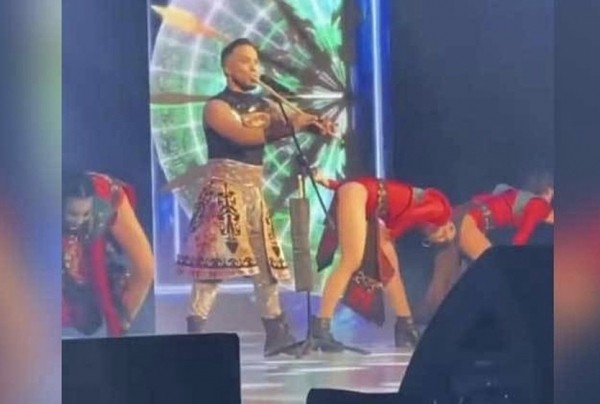 Руслан Габбасов возмутился выступлением этно-музыканта Зайнетдина Руслан Габбасов возмутился выступлением этно-музыканта Зайнетдина