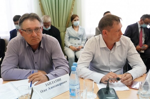 Радий Хабиров предложил создать межведомственную комиссию по вопросам недропользования Радий Хабиров предложил создать межведомственную комиссию по вопросам недропользования