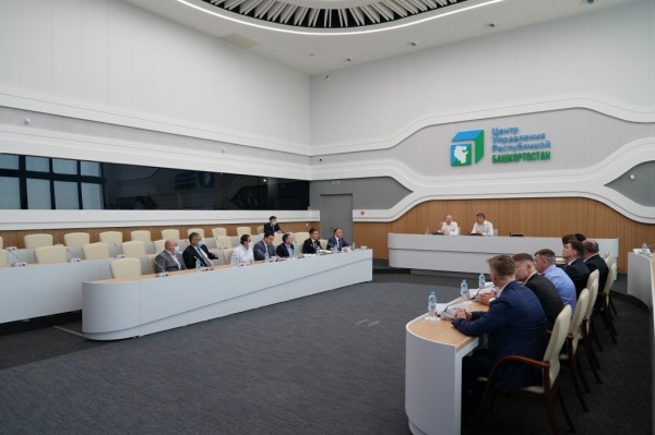 Радий Хабиров провёл совещание в новом здании Центра управления Республикой Башкортостан