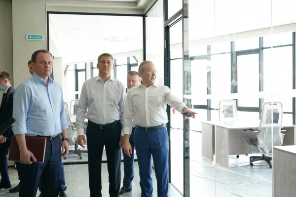 Радий Хабиров провёл совещание в новом здании Центра управления Республикой Башкортостан