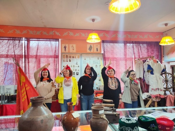 В Башкирии пенсионерка превратила свое хозяйство в туристическую достопримечательность В Башкирии пенсионерка превратила свое хозяйство в туристическую достопримечательность