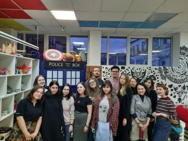 «Де-юре у женщин есть права, но де-факто...»: жительницы Уфы рассказали, как и почему они стали феминистками
 