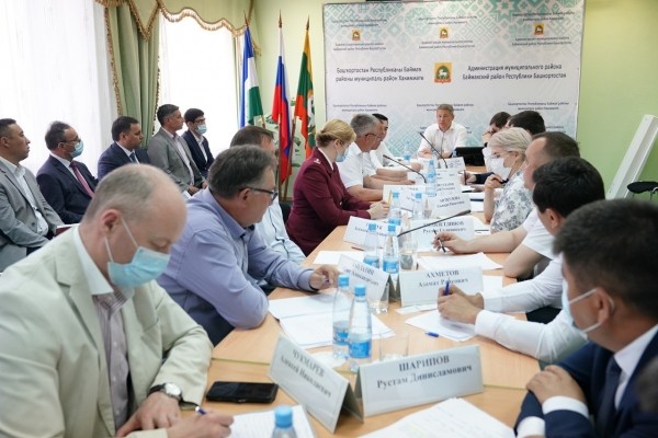 Радий Хабиров предложил создать межведомственную комиссию по вопросам недропользования Радий Хабиров предложил создать межведомственную комиссию по вопросам недропользования