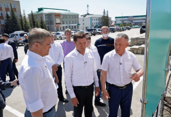 В Баймаке на ремонт площади направят 76 млн рублей  В Баймаке на ремонт площади направят 76 млн рублей