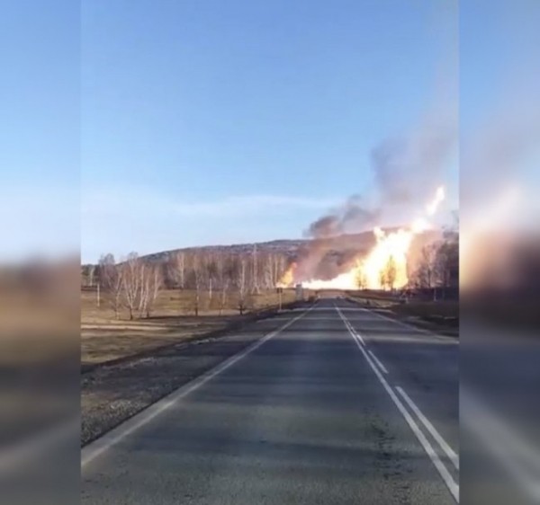 В Башкирии продлили перекрытие трассы из-за возгорания газопровода 