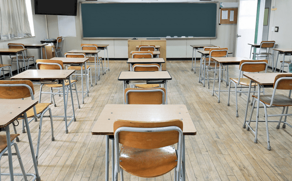 В Уфе эвакуировали несколько школ В Уфе эвакуировали несколько школ