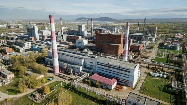 Путин передал управление "Башкирской содовой компанией" республике