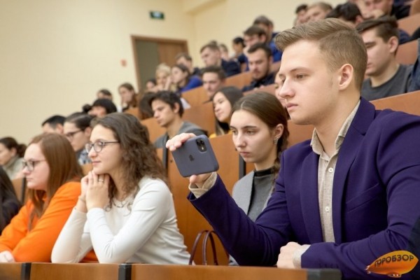 Студенты УГАТУ перешли на дистанционное обучение 
  Студенты УГАТУ перешли на дистанционное обучение