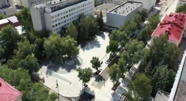 Радий Хабиров сообщил о сохранении лип при реконструкции Советской площади 
 