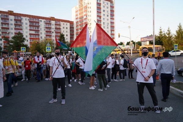 Радий Хабиров дал старт Нацфиналу WorldSkills Russia — 2021 в Уфе Радий Хабиров дал старт Нацфиналу WorldSkills Russia — 2021 в Уфе