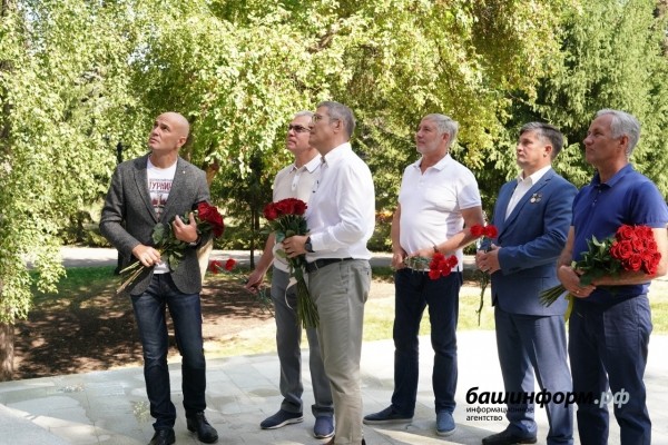 Радий Хабиров встретился с ветеранами Воздушно-десантных войск