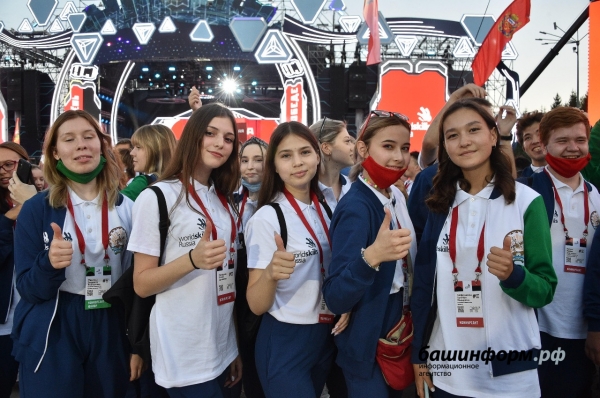 Радий Хабиров дал старт Нацфиналу WorldSkills Russia — 2021 в Уфе Радий Хабиров дал старт Нацфиналу WorldSkills Russia — 2021 в Уфе