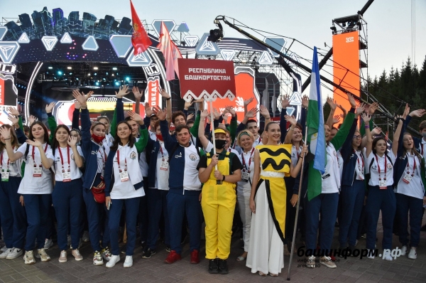 Радий Хабиров дал старт Нацфиналу WorldSkills Russia — 2021 в Уфе Радий Хабиров дал старт Нацфиналу WorldSkills Russia — 2021 в Уфе