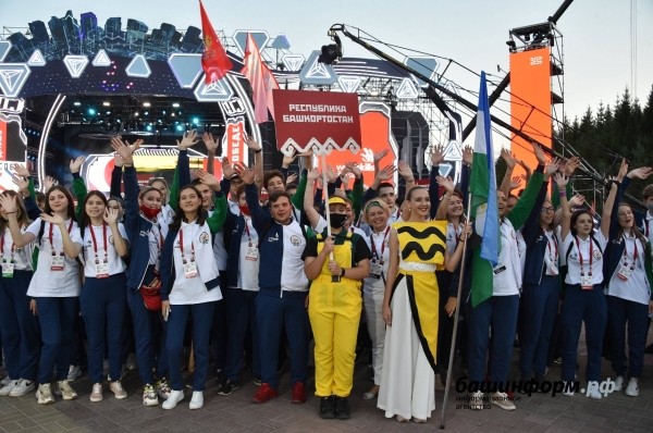 Радий Хабиров дал старт Нацфиналу WorldSkills Russia — 2021 в Уфе Радий Хабиров дал старт Нацфиналу WorldSkills Russia — 2021 в Уфе