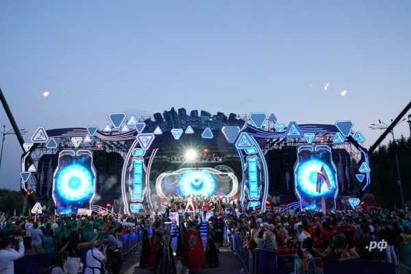 Радий Хабиров дал старт Нацфиналу WorldSkills Russia — 2021 в Уфе Радий Хабиров дал старт Нацфиналу WorldSkills Russia — 2021 в Уфе