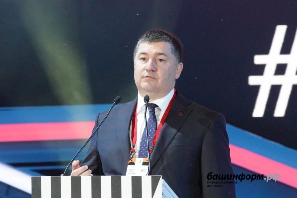 Радий Хабиров дал старт Нацфиналу WorldSkills Russia — 2021 в Уфе Радий Хабиров дал старт Нацфиналу WorldSkills Russia — 2021 в Уфе