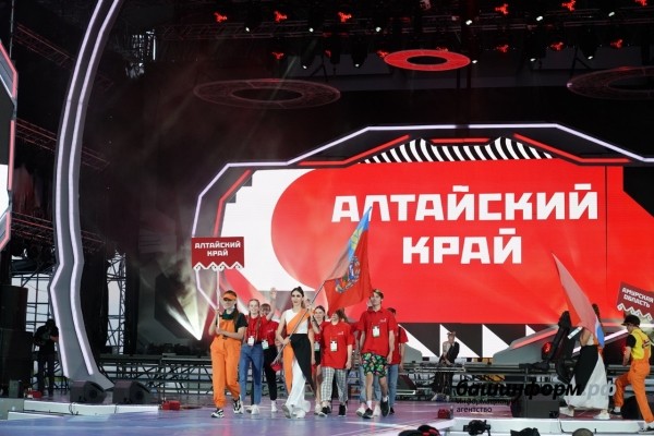 Радий Хабиров дал старт Нацфиналу WorldSkills Russia — 2021 в Уфе Радий Хабиров дал старт Нацфиналу WorldSkills Russia — 2021 в Уфе