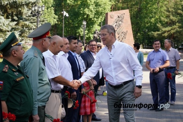 Радий Хабиров встретился с ветеранами Воздушно-десантных войск