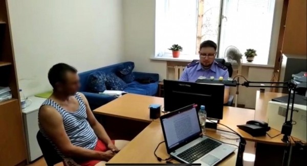 В Уфе в отношении мужчины, избившего детей в подъезде, возбудили уголовное дело
В Уфе в отношении мужчины, избившего детей в подъезде, возбудили уголовное дело