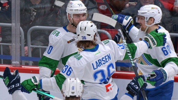 Глава Башкортостана уверен, что "Салават Юлаев" может выиграть Кубок Гагарина Глава Башкортостана уверен, что "Салават Юлаев" может выиграть Кубок Гагарина