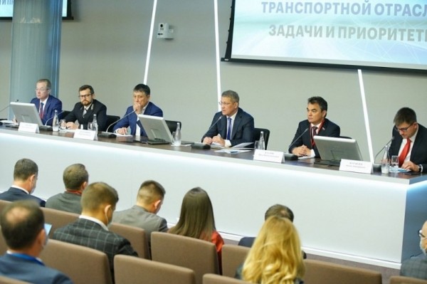 Радий Хабиров сообщил о появлении в Уфе первых электробусов
 