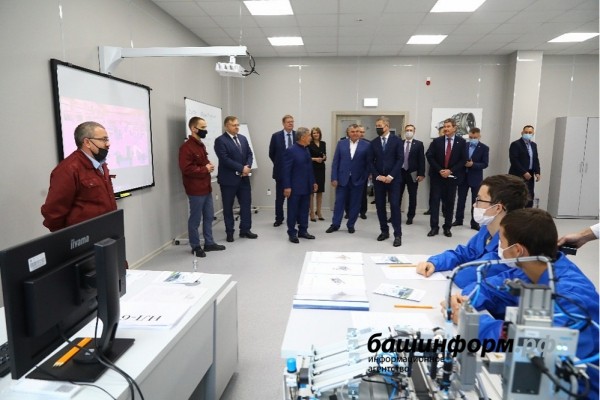 Татарстан намерен использовать опыт Башкортостана в подготовке кадров для промышленности Татарстан намерен использовать опыт Башкортостана в подготовке кадров для промышленности