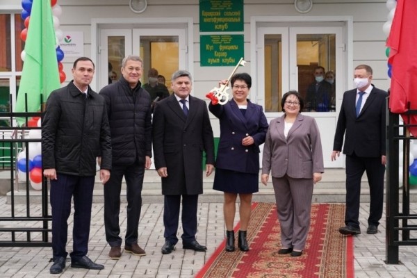 Глава Башкирии пообещал заняться строительством объектов в селах Глава Башкирии пообещал заняться строительством объектов в селах