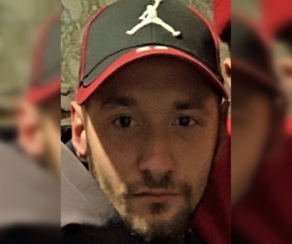 В Башкирии разыскивают 22-летнего Антона Глухова 