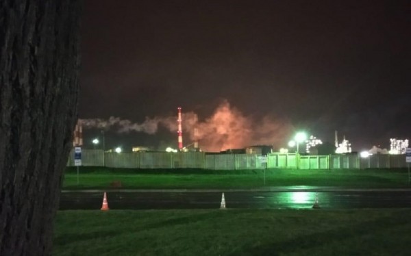 На нефтезаводе в Уфе произошел пожар из-за разгерметизации трубопровода На нефтезаводе в Уфе произошел пожар из-за разгерметизации трубопровода