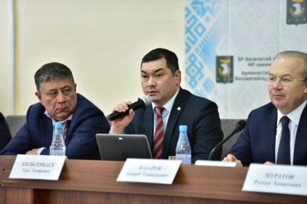 Урал Кильсенбаев призвал депутатов участвовать в решении проблем Белокатайского района  Урал Кильсенбаев призвал депутатов участвовать в решении проблем Белокатайского района