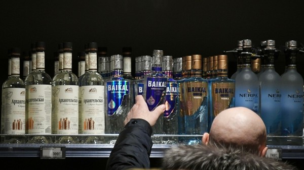 Башкирский парламент смягчил ограничения на продажу спиртного в новогодние каникулы Башкирский парламент смягчил ограничения на продажу спиртного в новогодние каникулы