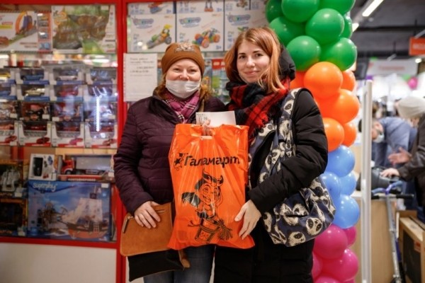 Праздник начинается: комплект постельного белья – 199, литая сковорода – 499 рублей в новом «Галамарте» в Уфе Праздник начинается: комплект постельного белья – 199, литая сковорода – 499 рублей в новом «Галамарте» в Уфе