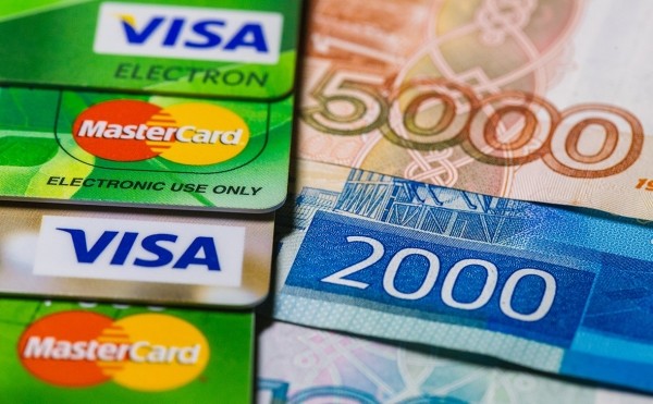 Жители Башкирии за год получили на 69% больше кредитных карт