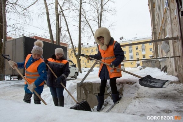 В Уфе дворникам выплатили задолженность по зарплате более 5 млн рублей В Уфе дворникам выплатили задолженность по зарплате более 5 млн рублей