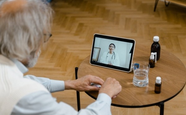 Башкирии выделили 17 млн рублей для медиков, консультирующих дистанционно Башкирии выделили 17 млн рублей для медиков, консультирующих дистанционно