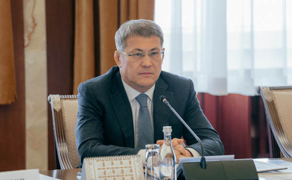 Глава Башкирии поддержал решение о признании независимости ЛНР и ДНР Глава Башкирии поддержал решение о признании независимости ЛНР и ДНР