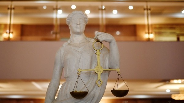 Мужчине, избившему двух врачей в уфимской больнице, дали условный срок