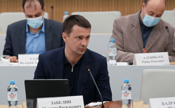 
                    Радий Хабиров назначил Максима Забелина главой своей администрации
                    
                