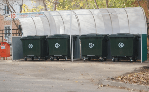 
                    «Спецавтохозяйство» Уфы закупает три тысячи контейнеров для сбора мусора

                