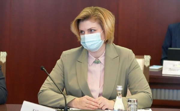 
                    Глава Роспотребнадзора Башкирии задекларировала доход в 4 млн рублей

                