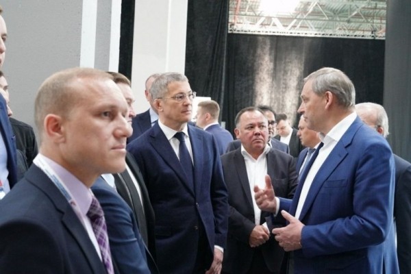 «Ни на что не намекаю»: Глава Башкирии сообщил о запуске индустриального парка в Уфе «Ни на что не намекаю»: Глава Башкирии сообщил о запуске индустриального парка в Уфе