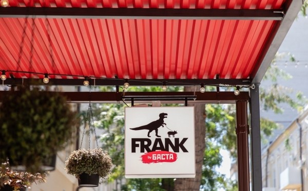 Рэпер Баста откроет собственный мясной ресторан в Уфе
Рэпер Баста откроет собственный мясной ресторан в Уфе