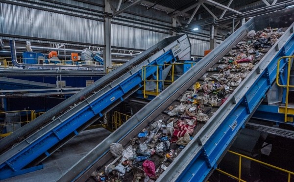 
                    В Башкирии наладят выпуск тротуарной плитки из отходов за 215 млн рублей

                